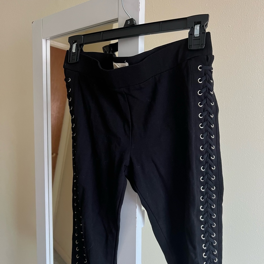 Black Lace-Up Leggings